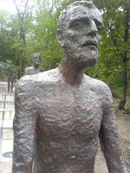 Memorial to the Victims of Communism photo 3