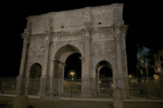 Arch of Constantine photo 2