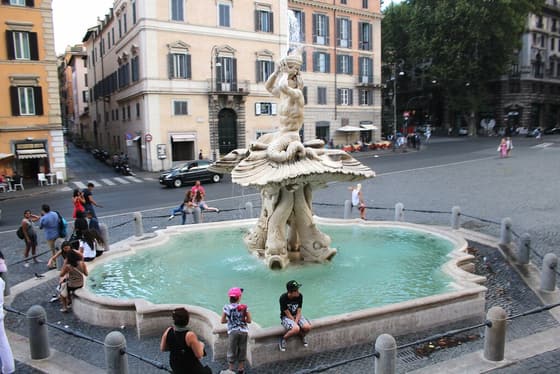 Piazza Barberini photo 2
