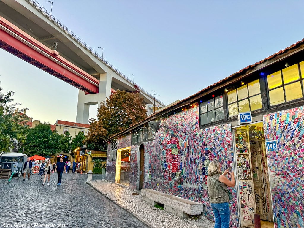 Hotels near LX Factory