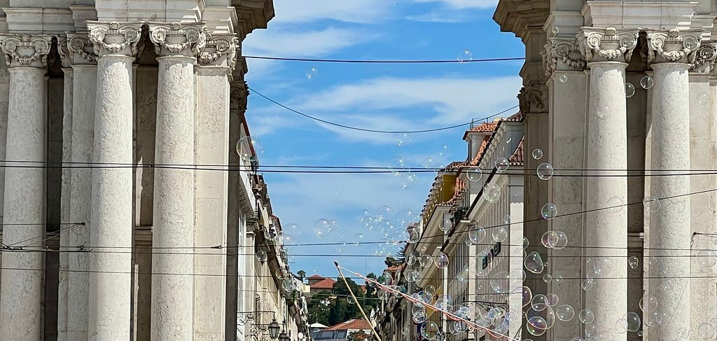 Hotels near Bubbles