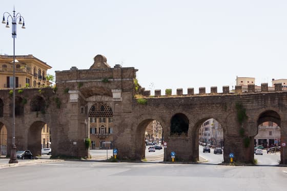Porta San Giovanni photo 3