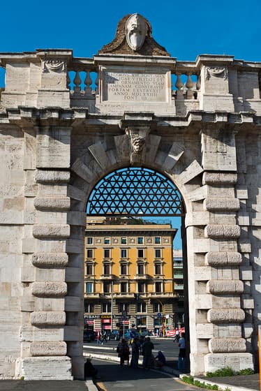 Porta San Giovanni photo 2