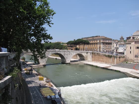 Isola Tiberina photo 2