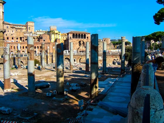 Basilica Ulpia photo 2