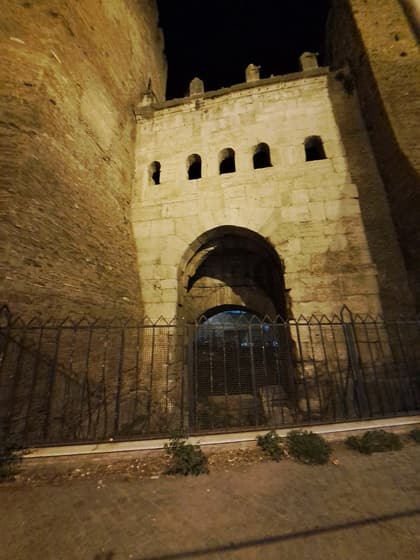 Porta Tiburtina photo 2