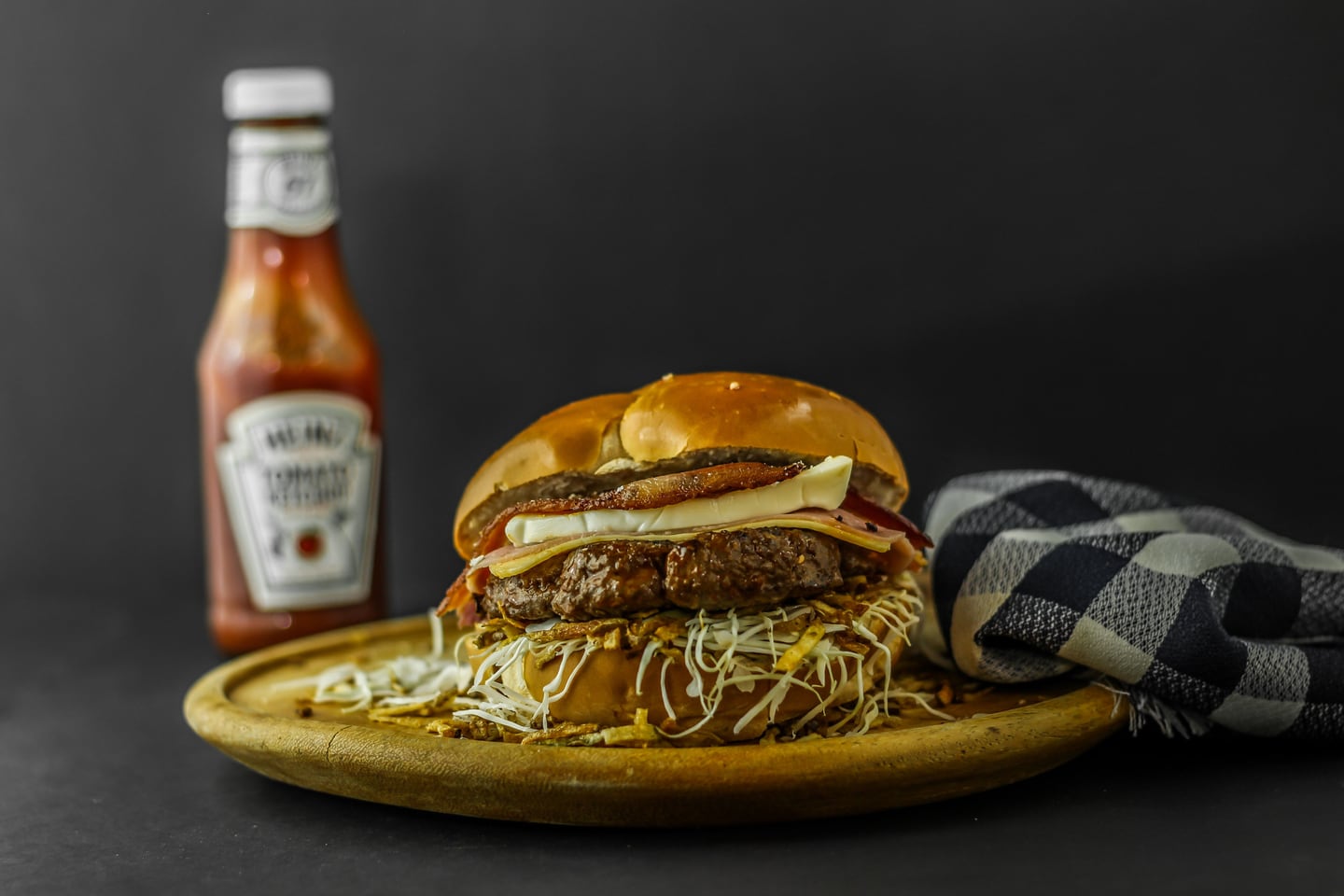 Hotels near H5 TEXAS BURGER (homemade)