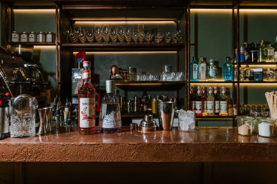 GIN LOVERS BAR & RESTAURANT photo 2