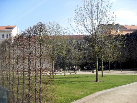 Gardens below the Prague Castle photo 2