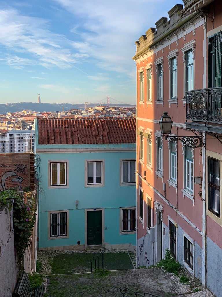 Hotels and streets in Anjos, Lisboa