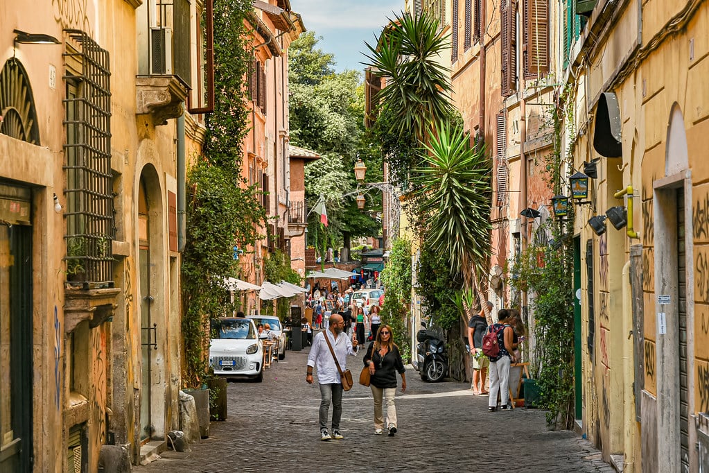 Hotels and streets in Trastevere, Roma